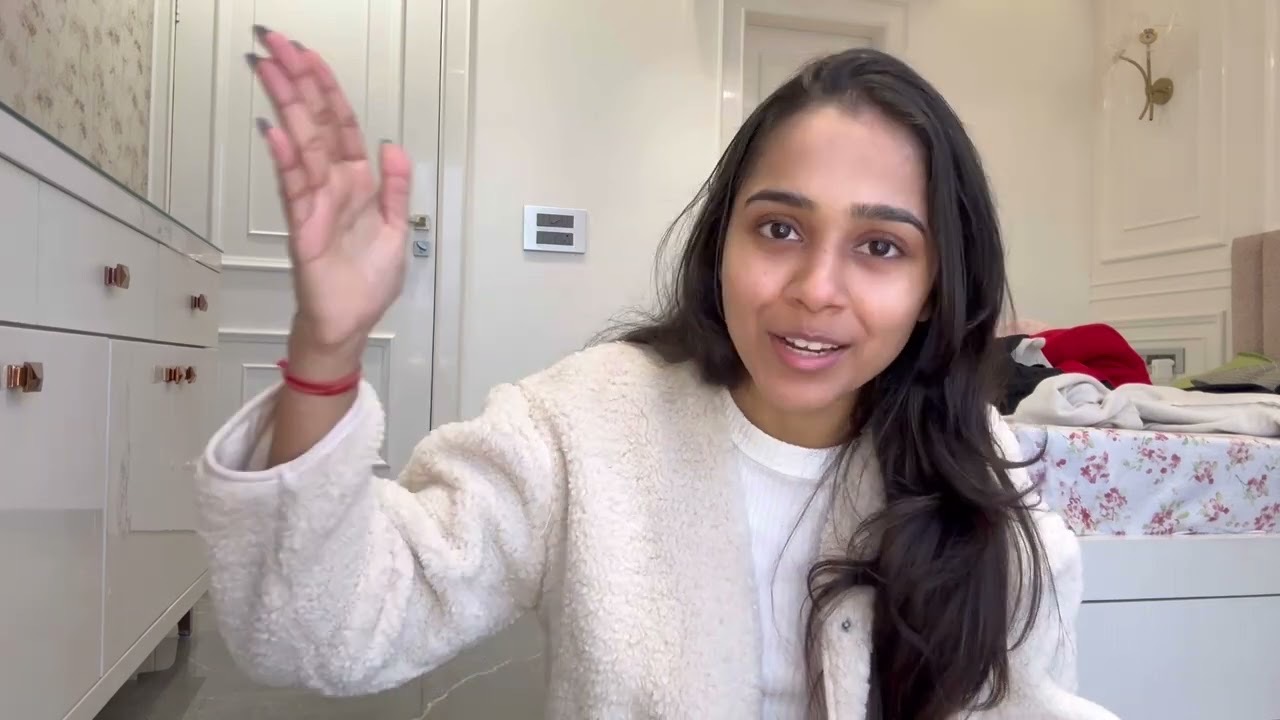 Muskan filming for her channels